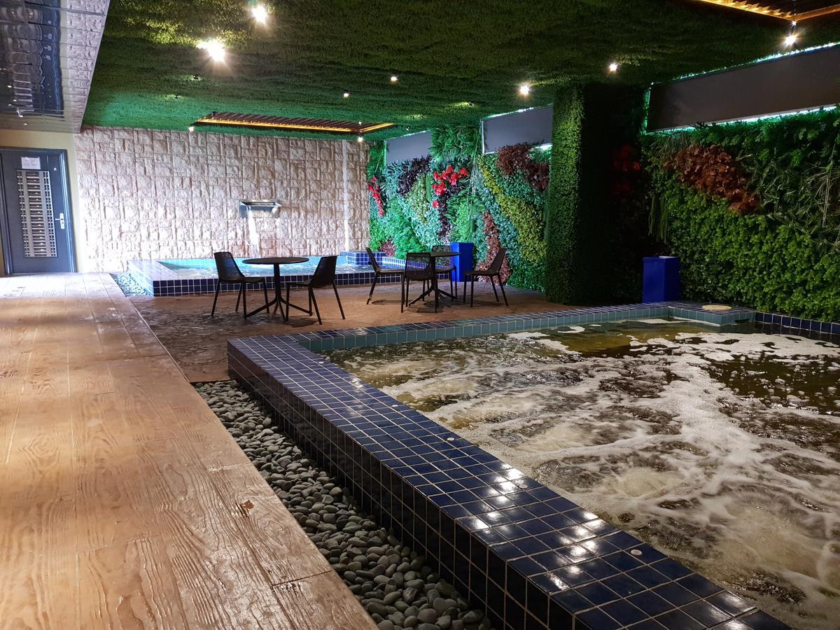 Ksl Hot Spring Resort Johor Bahru Exterior foto